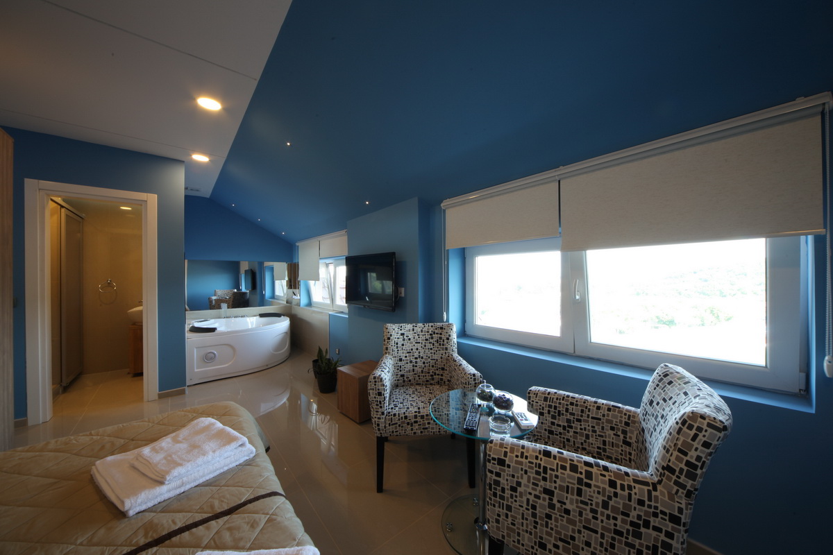 apartment-8-lux-blue-see-004